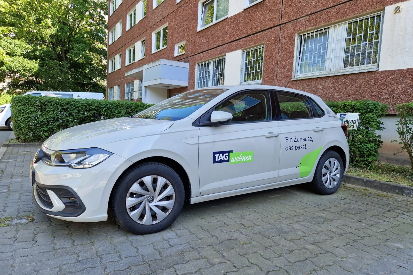 Bei TAG Immobilien besteht der Fuhrpark unter anderem aus Poolfahrzeugen. Sie sind aber nicht die einzigen Fahrzeuge, für die das Unternehmen auf Telematik setzt.
