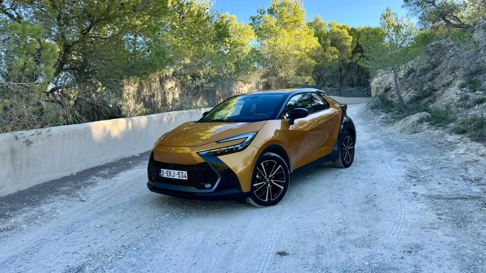 Emotional gezeichnet, in Sachen Effizienz sehr vernünftig: der neue Toyota C-HR.