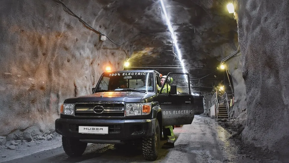 Toyota Land Cruiser wird zum Run-E Electric Cruiser umgebaut