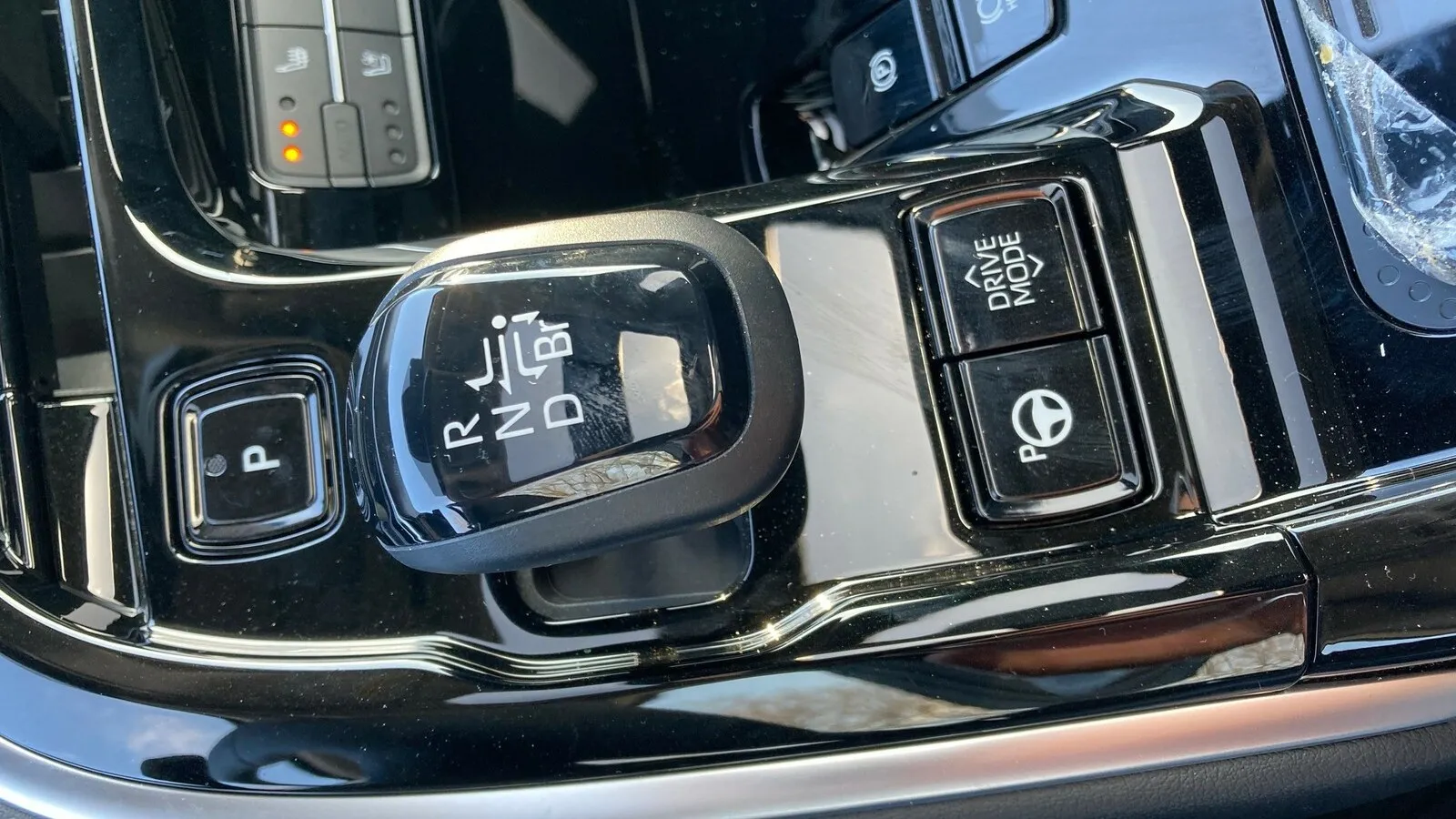 Bei Wahl von „Br“ lässt sich der Mirai im Rekuperationsmodus fahren. Er ist immer wieder neu einzustellen