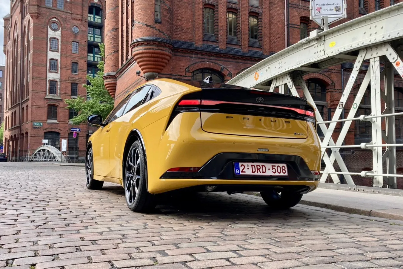 Auch das Heck des neuen Prius präsentiert sich eigenwillig.