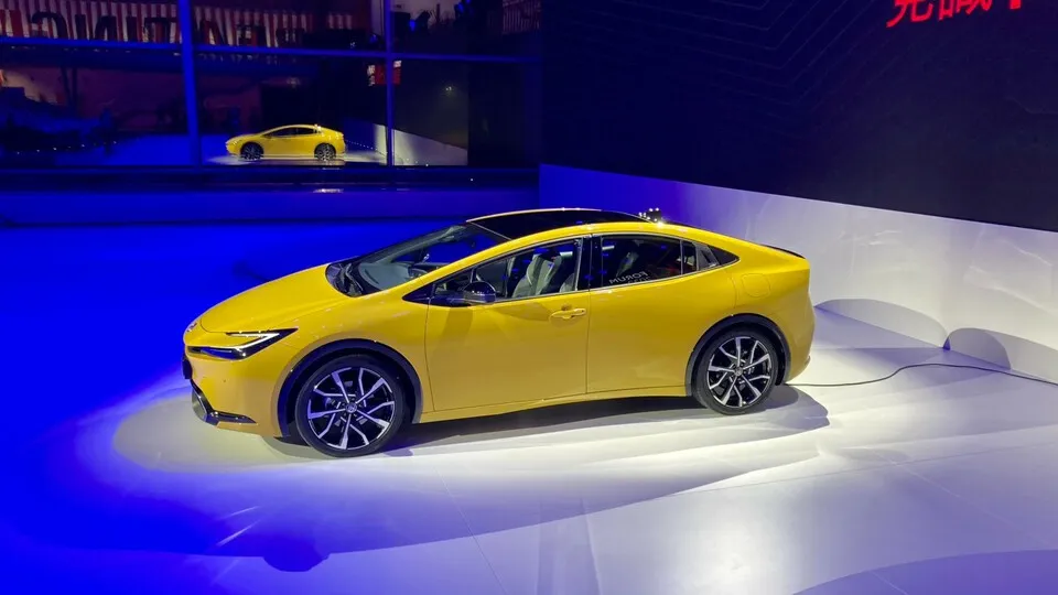 Im Sommer 2023 rollt der neue Toyota Prius auch in Deutschland auf die Straße – ausschließlich als Plug-in-Hybrid.