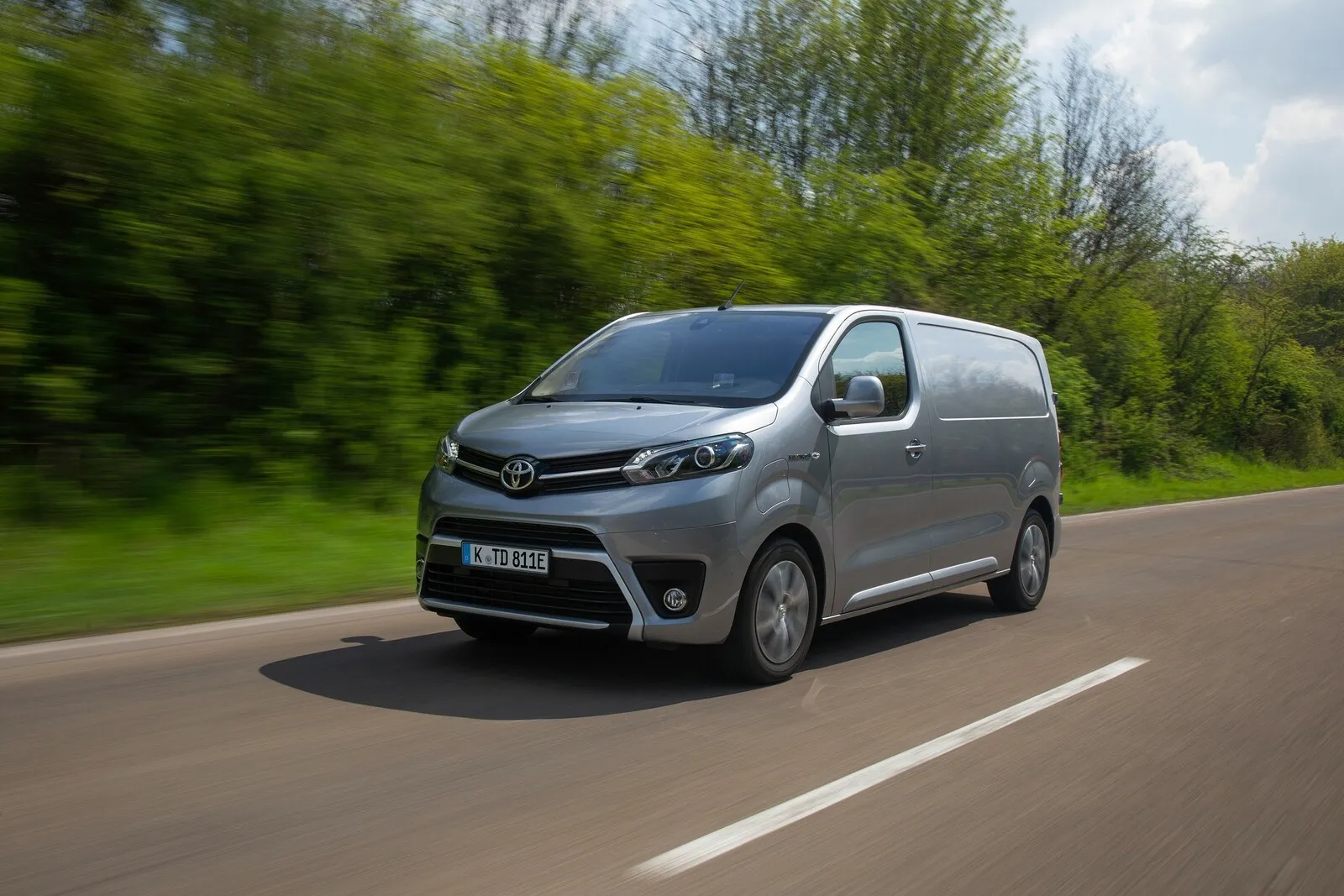 Platz 3: Für den Toyota Proace fallen in drei Jahren Wartungskosten von rund 1.000 Euro an.