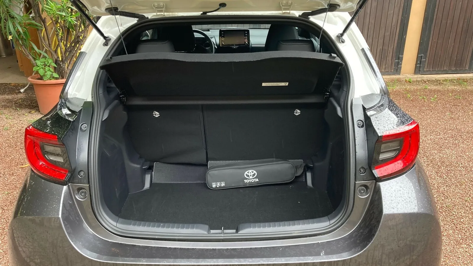 286 bis 768 Liter fasst der Kofferraum des neuen Toyota Yaris.
