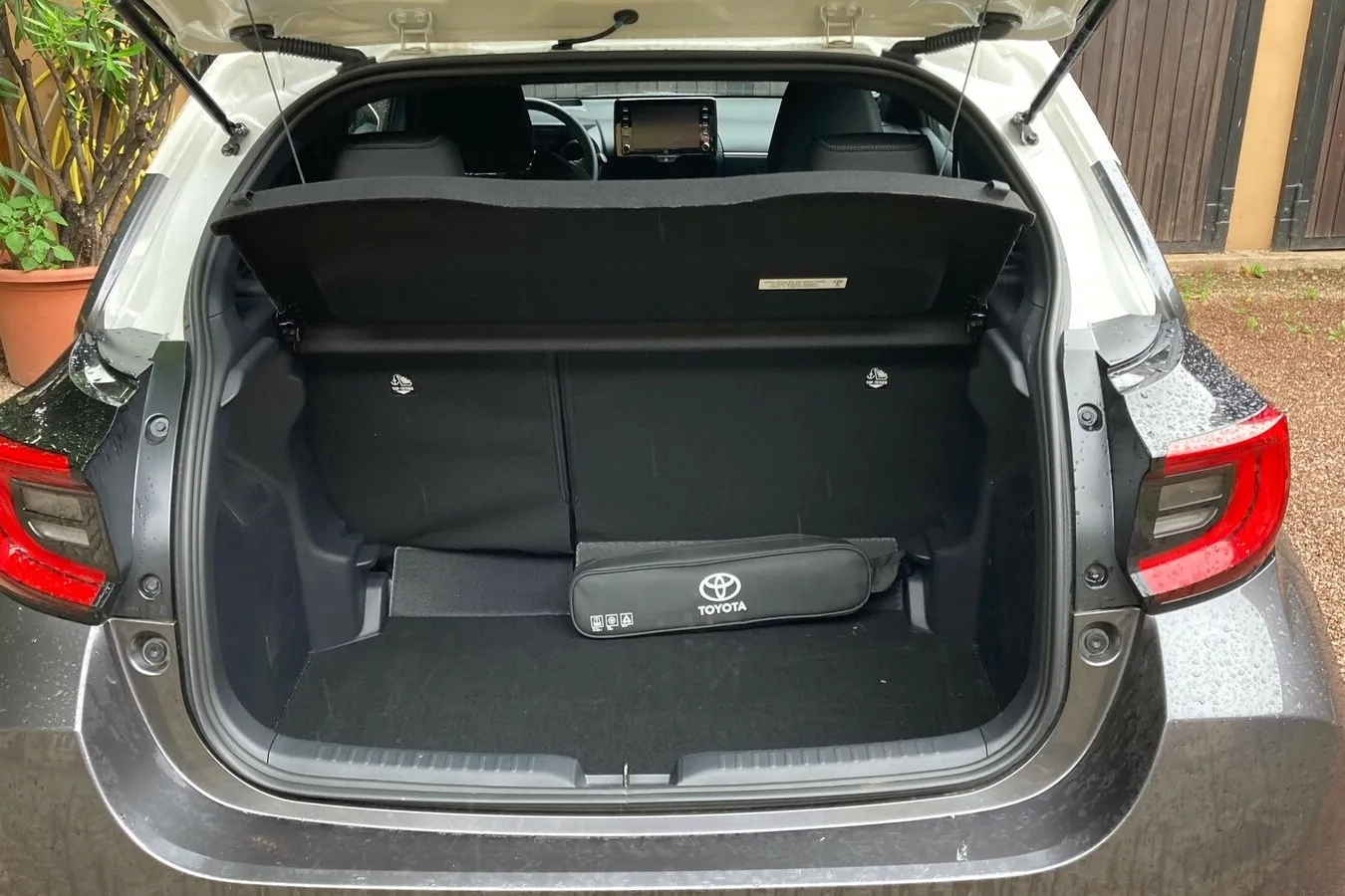 286 bis 768 Liter fasst der Kofferraum des neuen Toyota Yaris.