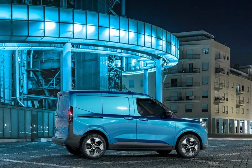 Transport-Profi aufgeladen: Mit vollelektrischem Antrieb, großzügigem Ladevolumen für zwei Euro-Paletten und modernster Vernetzung ist er ein verlässlicher Partner z. B. für Gewerbe und städtische Flotten.