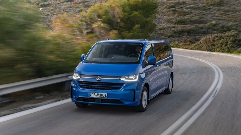Die e-Carvelle von VW bietet künftig bis zu 13 Prozent mehr Reichweite.