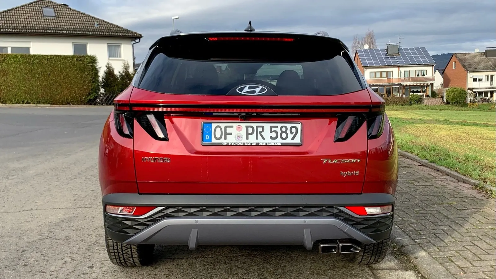 Der Heckscheibenwischer ist gut unter dem Dachspoiler versteckt