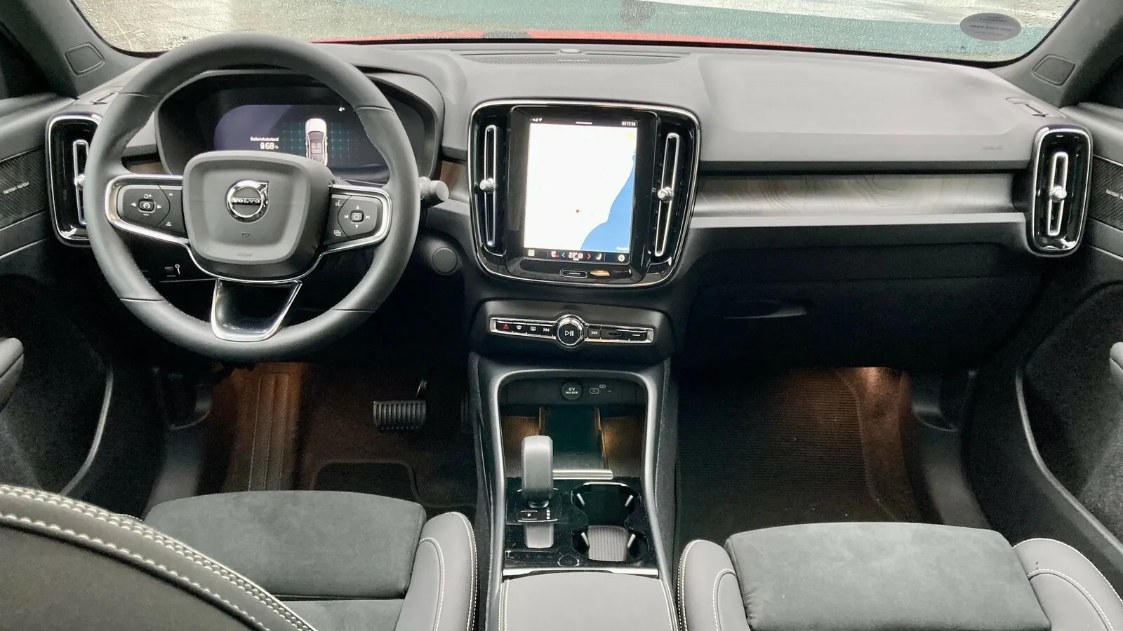 Das C40-Interieur ist grundsätzlich aus dem XC40 bekannt. Klassisches Volvo-Layout eben.