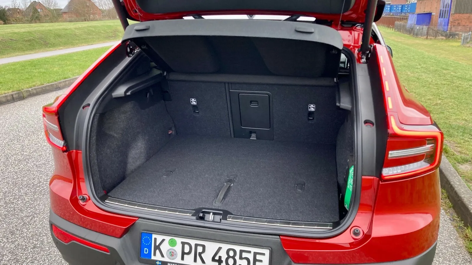 413 bis 1.205 Liter fasst der C40-Kofferraum und ist damit absolut alltagstauglich.