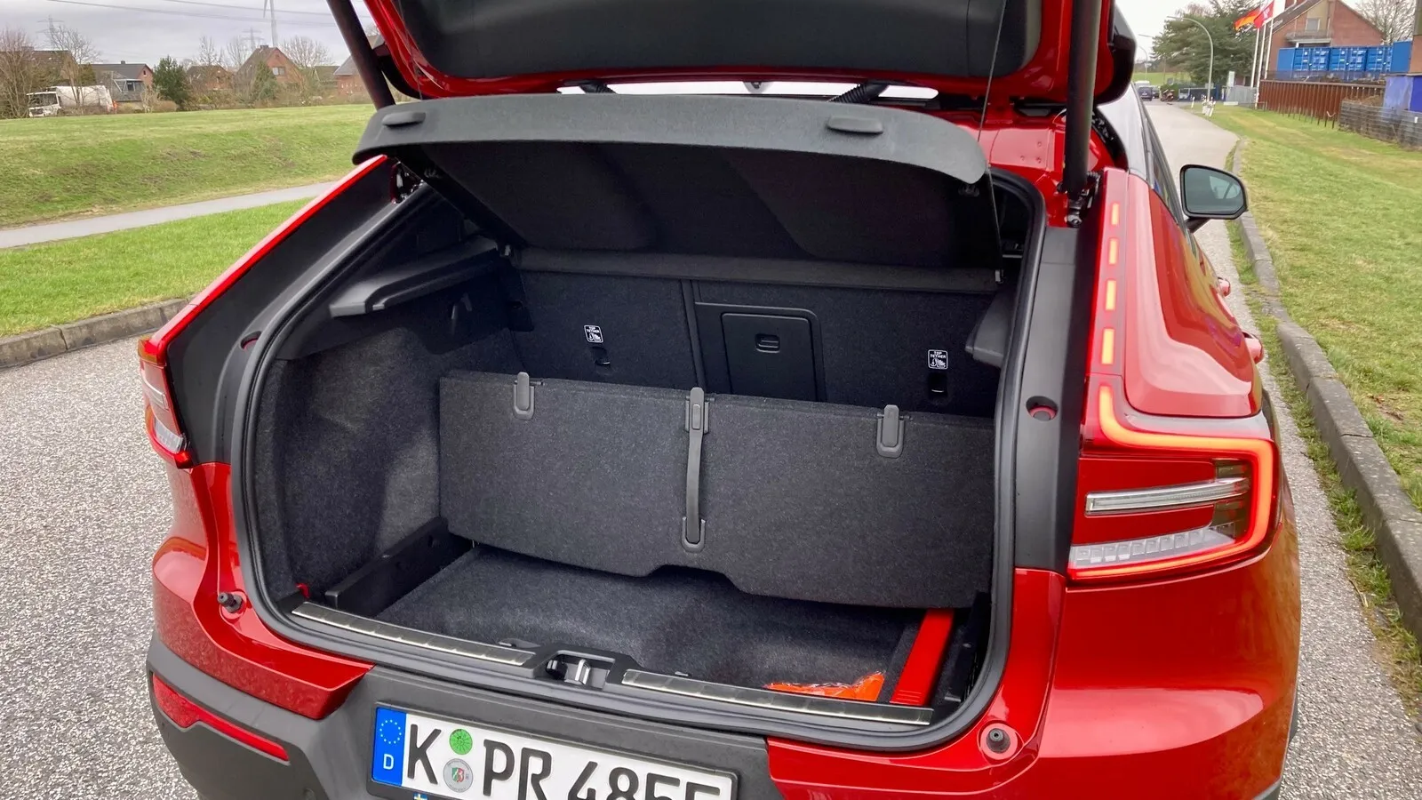 Auch im Volvo C40 gibt es einen doppelten Ladeboden.