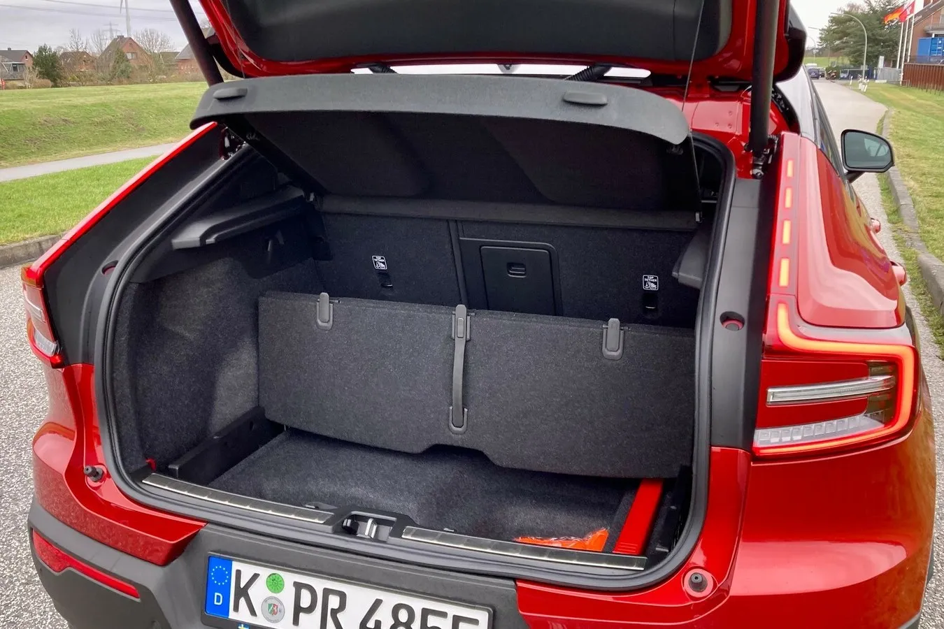 Auch im Volvo C40 gibt es einen doppelten Ladeboden.