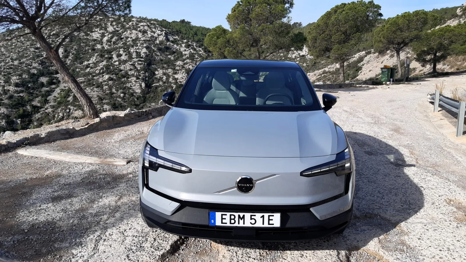 Das subkompakte Elektro-SUV von Volvo ist 4,23 Meter lang, 1,84 Meter breit und 1,55 Meter hoch.