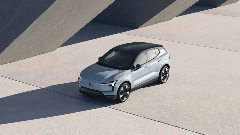 Neues Elektro-SUV EX30: Erster Volvo mit Plug-and-Charge-Funktionen.