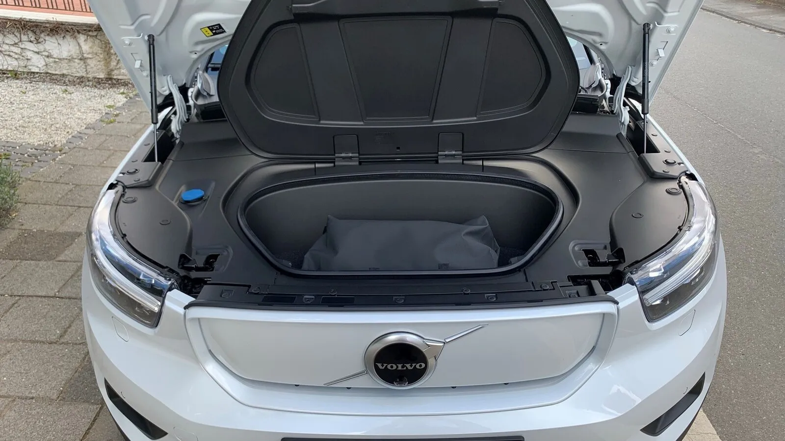und 31 Liter unter der Motorhaube.