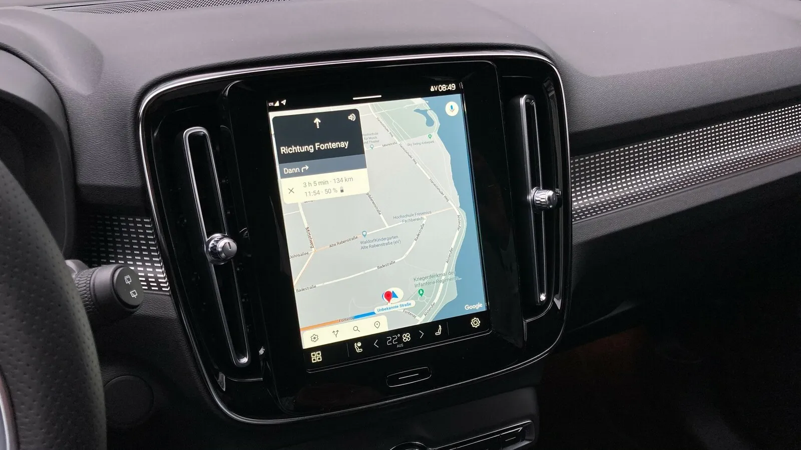 … das Infotainment-System kommt jetzt aber von Google.