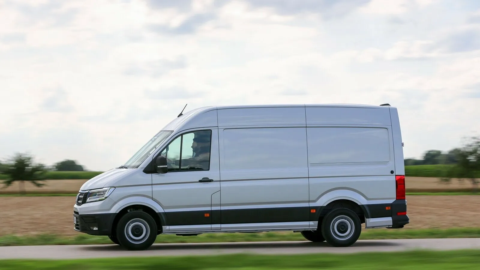 VW Crafter 30 TDI: Trotz weniger Leistung als im hier berücksichtigten und ansonsten baugleichen MAN TGE fallen für den Hannoveraner rund 1.550 Euro an Wartungskosten an.