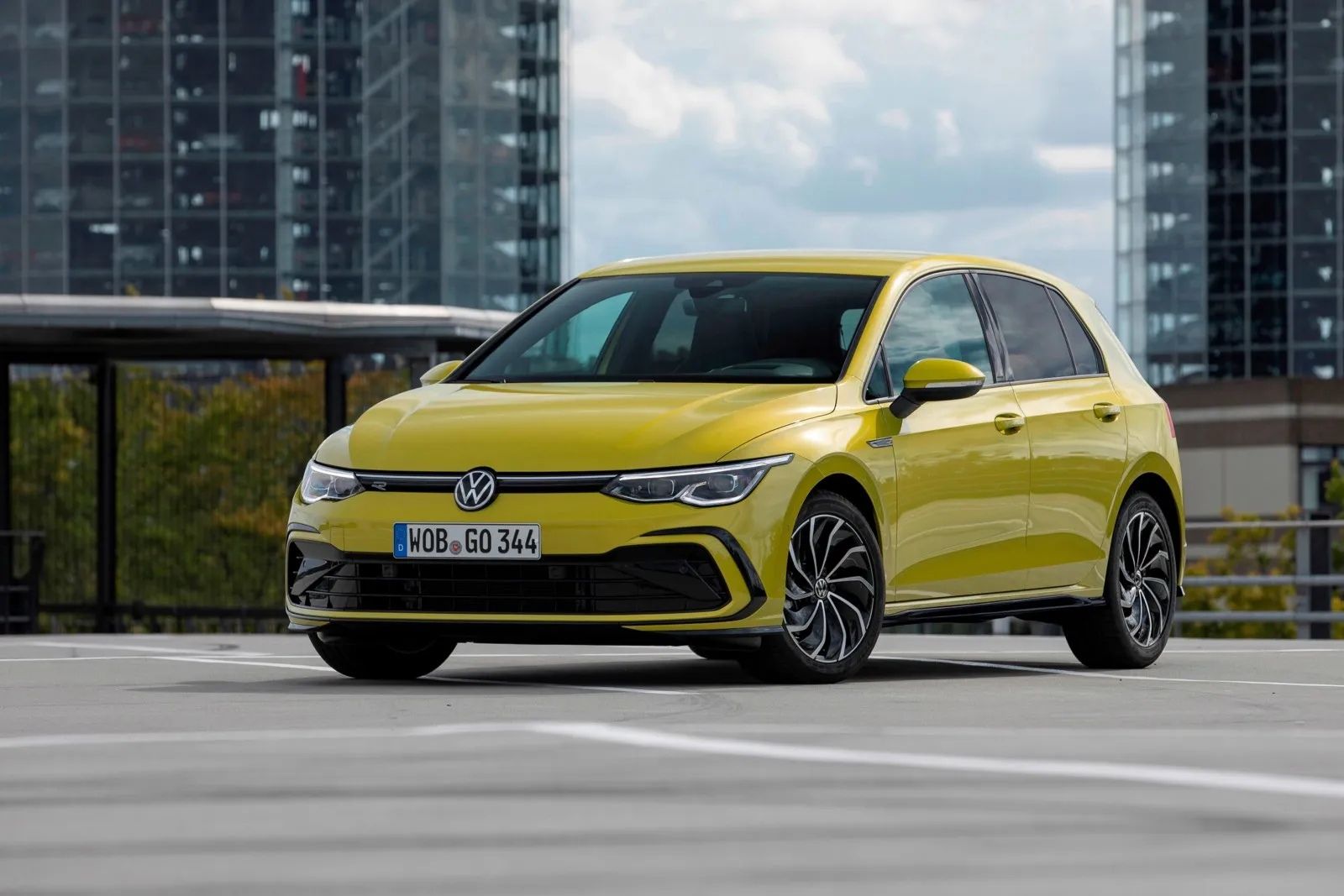 Platz 10 mit 42,4 Prozent Händlereinkaufswert: der VW Golf 1.5 eTSI DSG.