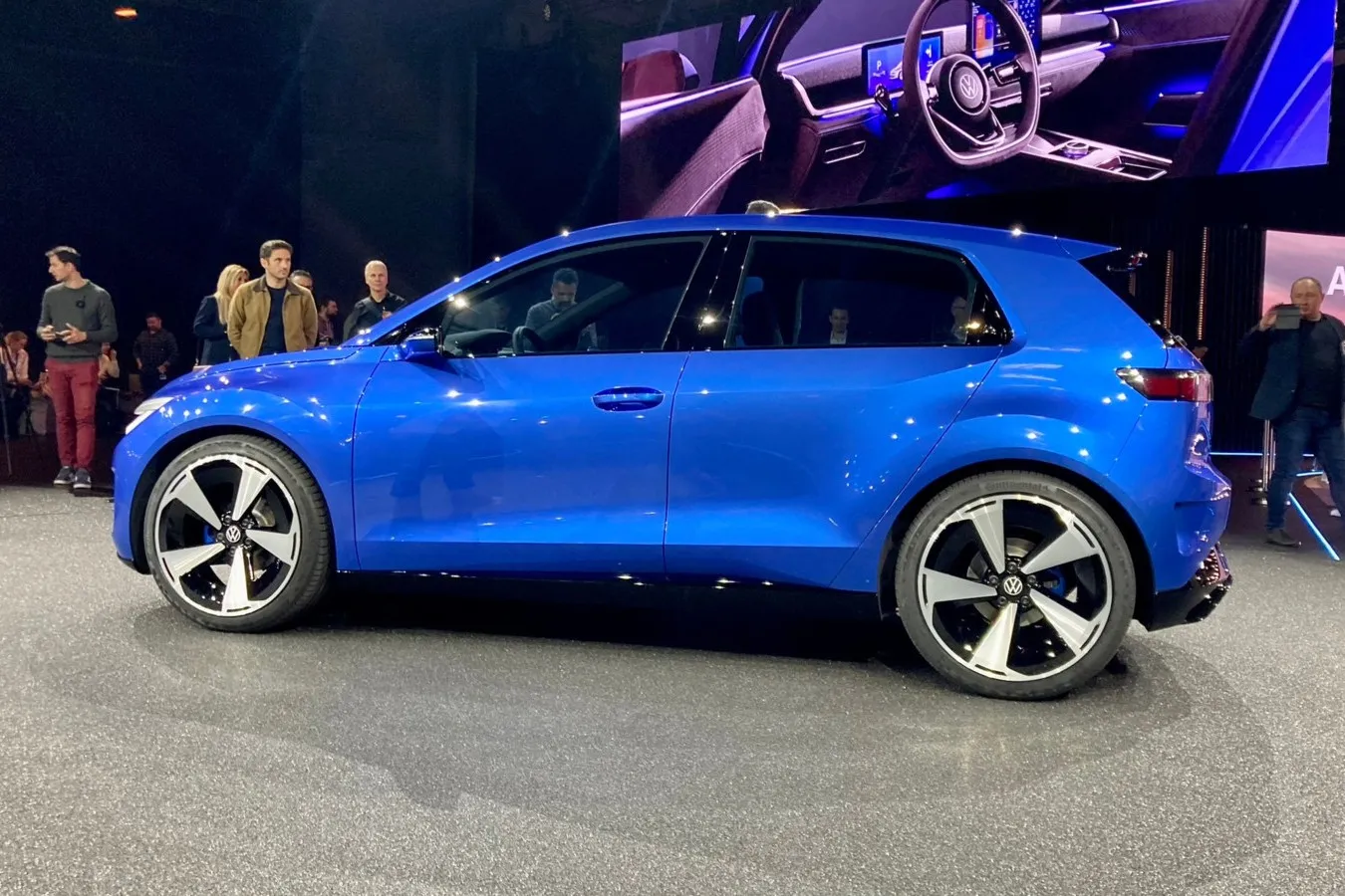 Der ID.2all ist als Fünftürer ausgelegt, die breite C-Säule soll künftig alle kompakten VW kennzeichnen.