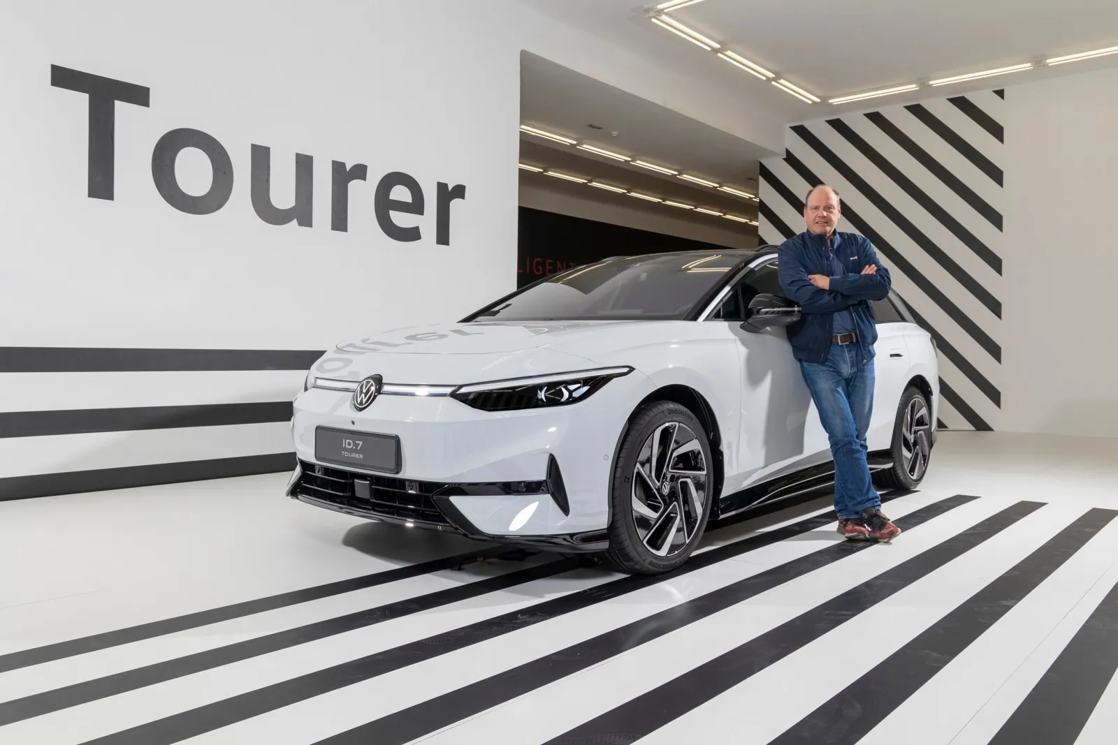 Anfang Februar war unser Autor Michael Neher mit dabei, als Volkswagen den neuen ID.7 Tourer erstmals der internationalen Presse vorstellte.
