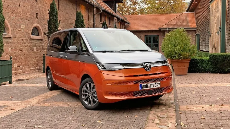 VW Multivan 2.0 TDI Life: Belegt mit 57,2 Prozent Händlereinkaufswert den Spitzenplatz in unserer Restwert-Analyse der Business Shuttles.