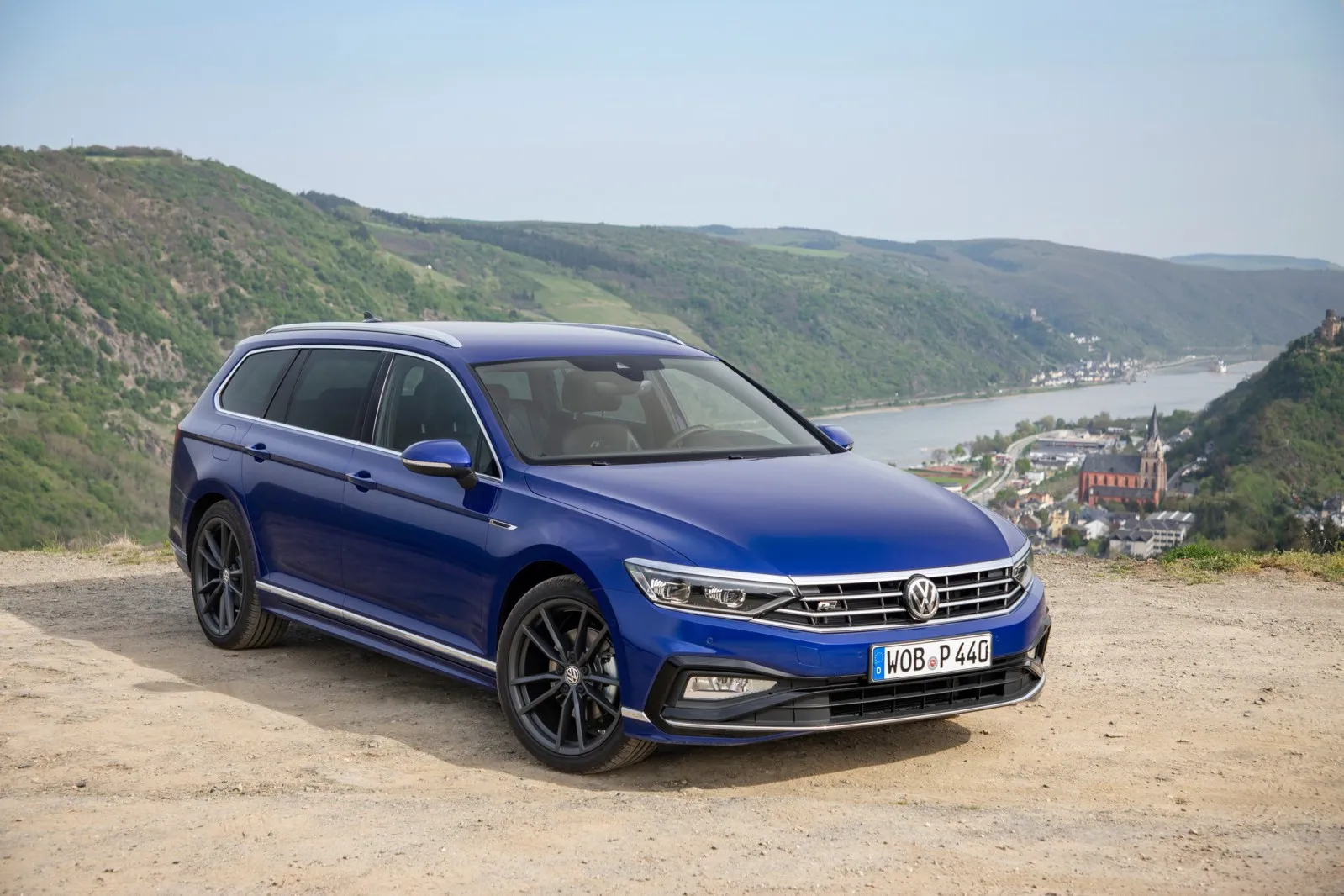 VW Passat Variant 2.0 TSI DSG: Den dritten Platz beansprucht der Dienstwagen-Klassiker von VW mit rund 3.220 Euro für sich.