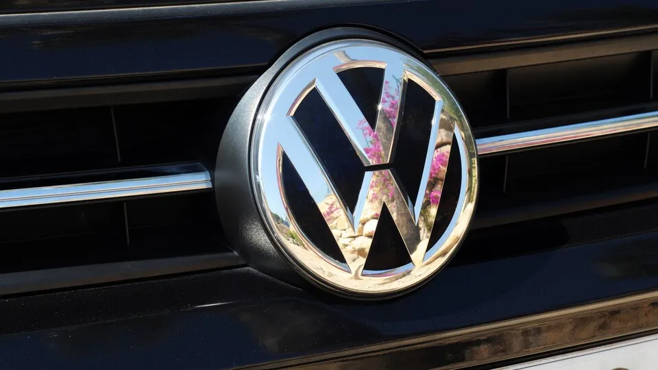 Fast 950.000 Fahrzeuge von VW, Audi und Seat sind in Deutschland von einem Rückruf betroffen.