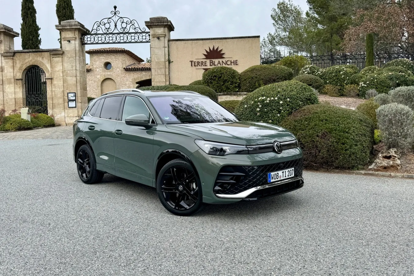 Die VW-Designer haben den Tiguan Nummer drei mit deutlich runderen Linien bedacht als seinen Vorgänger.