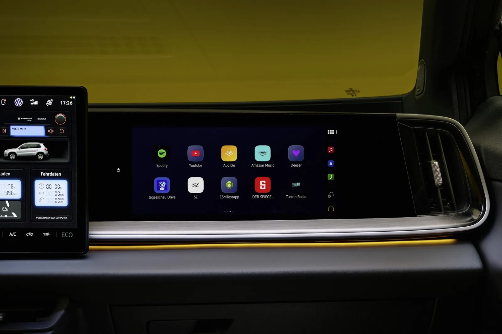 Mit dem ID Tiguan bietet VW zum ersten Mal in Europa ein Beifahrer-Display an.