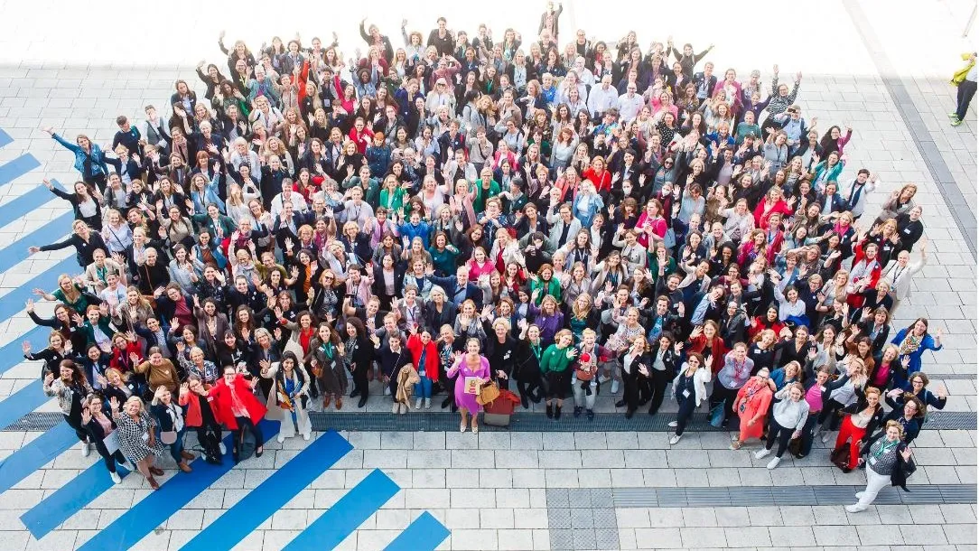 Women in Mobility gründet 2018 einen ersten regionalen Hub, heute listet das Netzwerk 13 – in Deutschland, Österreich, der Schweiz und Großbritannien.