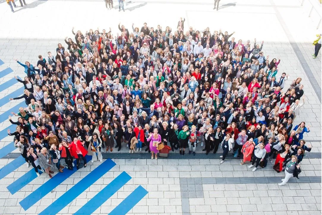 Women in Mobility gründet 2018 einen ersten regionalen Hub, heute listet das Netzwerk 13 – in Deutschland, Österreich, der Schweiz und Großbritannien.