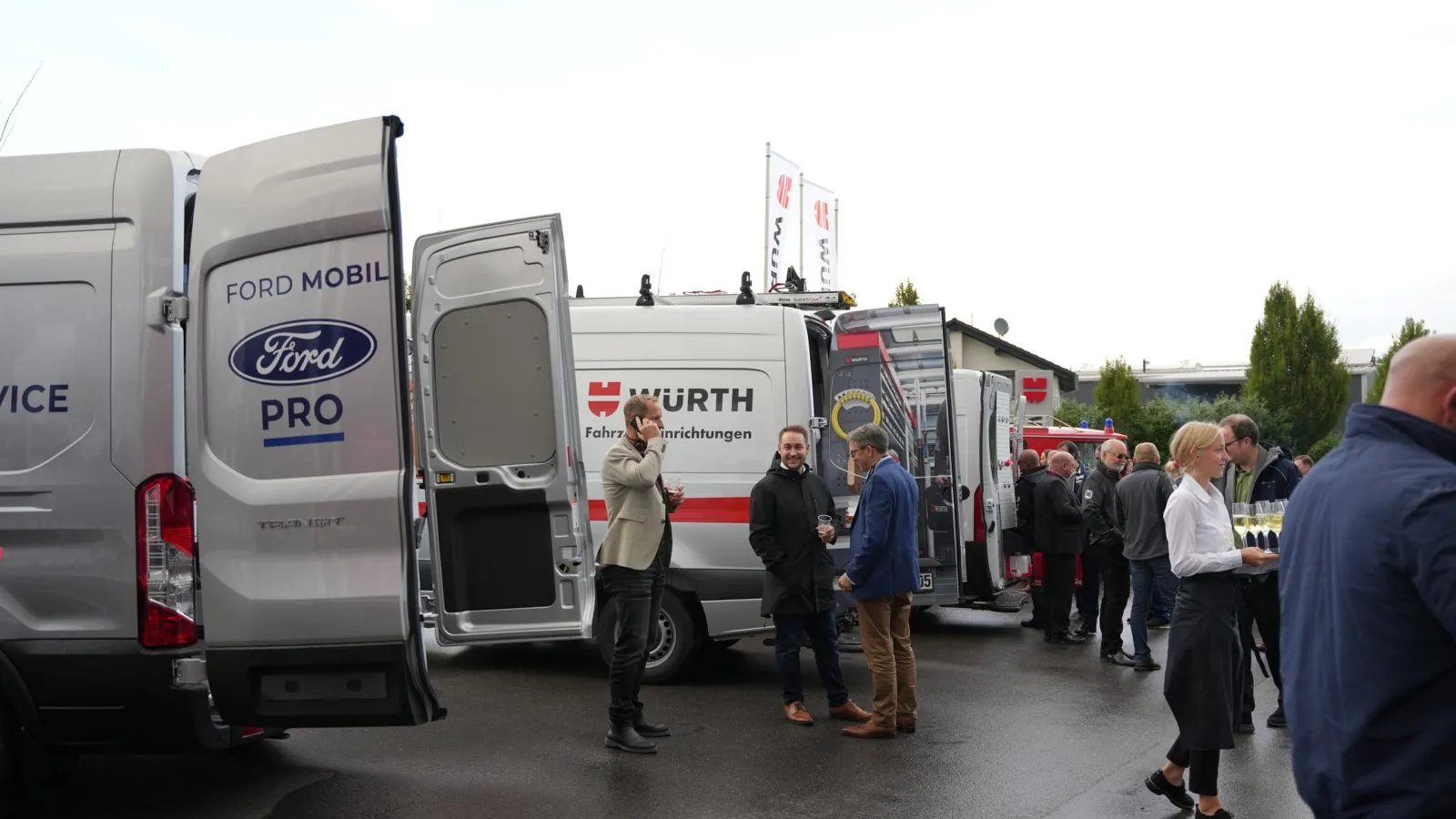 Eine Ausstellung ausgebauter Transporter durfte ebenfalls nicht fehlen.